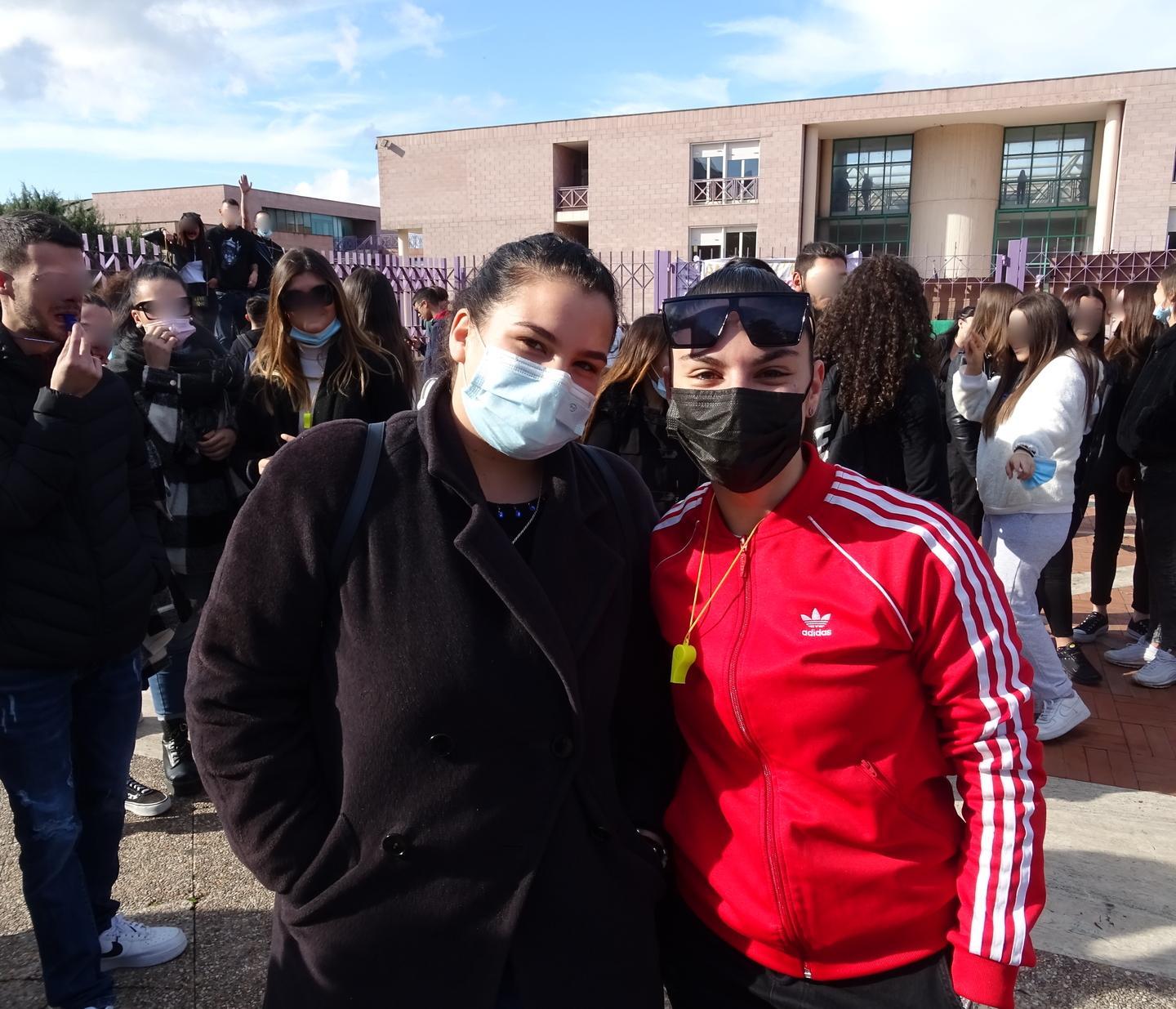 «La nostra non è una scuola di drogati» 