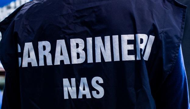 Arcidosso, lavoravano rifiutando il vaccino: denunciati farmacisti no-vax 