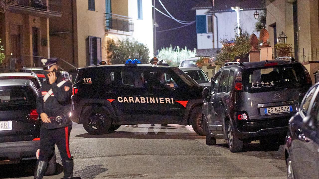 I carabinieri sul luogo del delitto