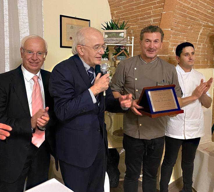 Lo chef di regine e capi di Stato nominato cavaliere del tartufo