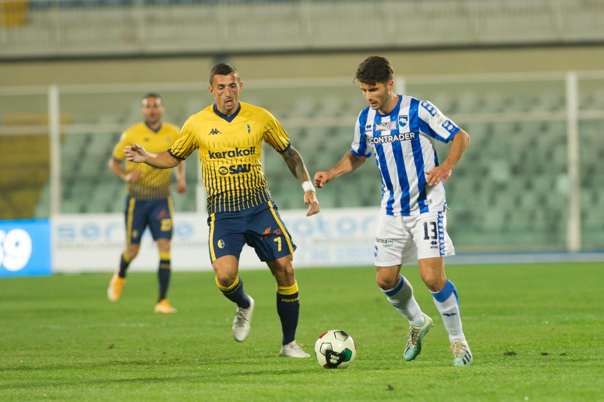 Modena calcio, incubo Covid: due giocatori positivi Oggi tamponi per gli altri 