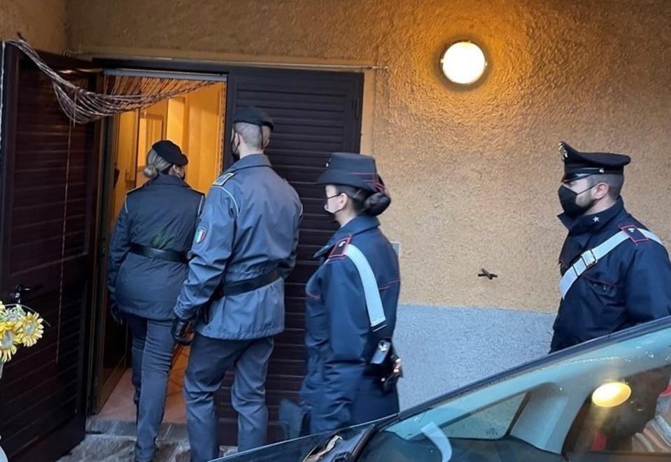 Agli arresti nasconde il telefonino nel letto Arabia torna in carcere 