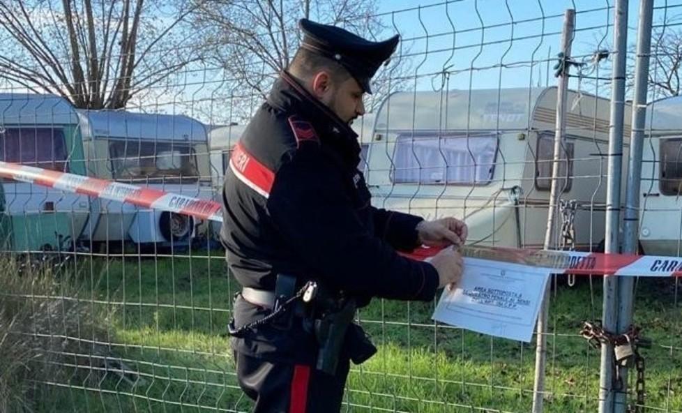 Scoperta una discarica abusiva Eternit, macerie e materiali ferrosi 