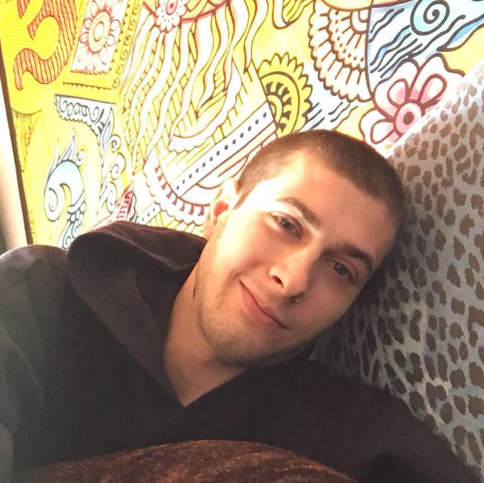 Una foto di Mattia De Santi sorridente
