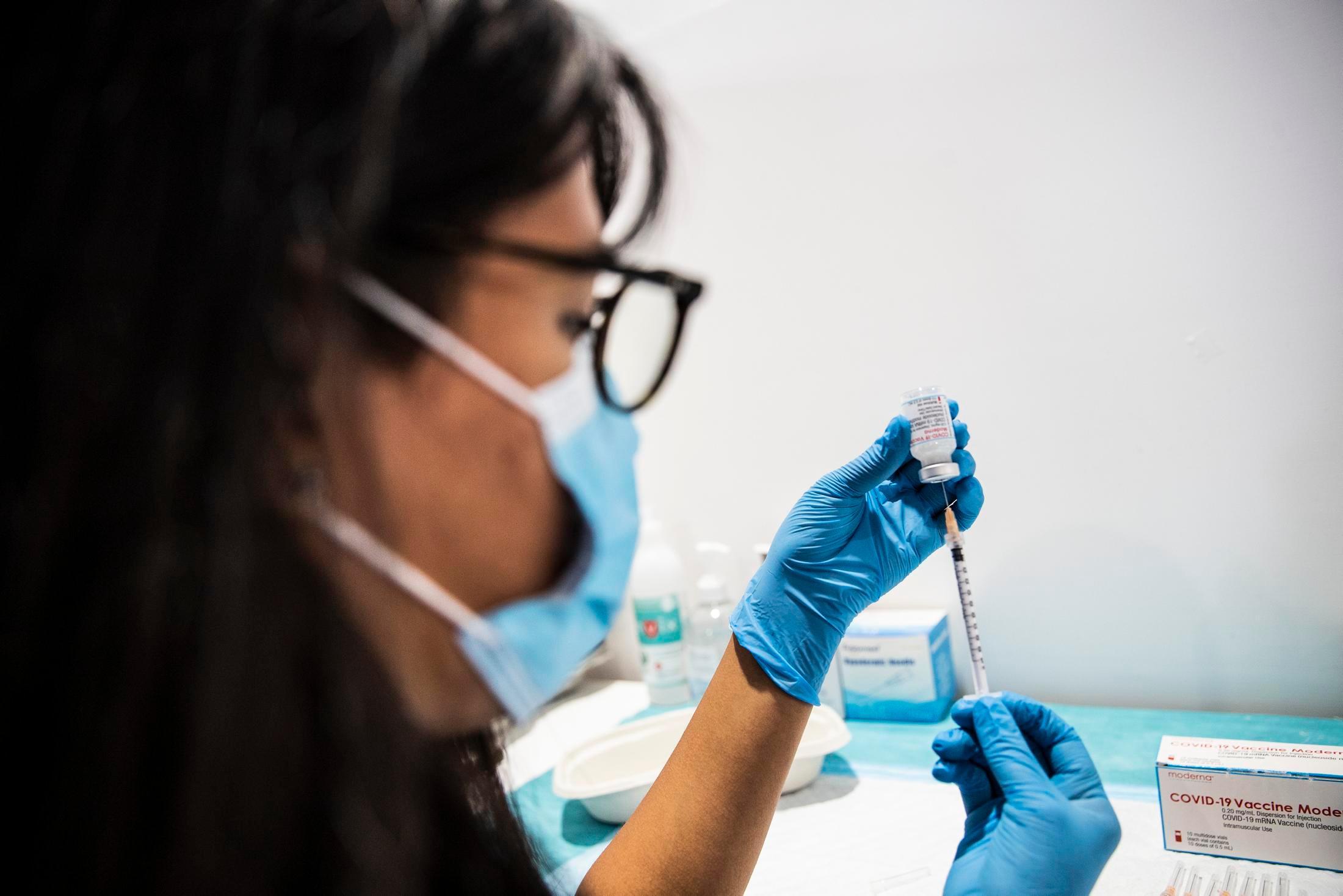 Nella farmacia di Arcidosso erano due i farmacisti senza vaccino, già sospesi da Asl e Ordine dei Medici