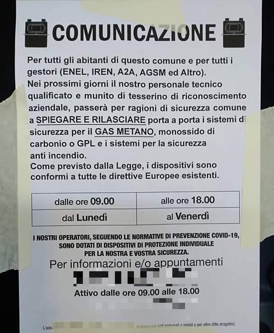 Il cartello lasciato in via della Livornina