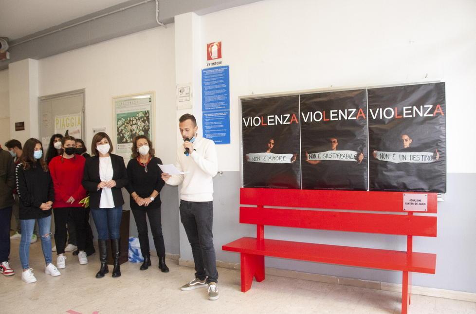 Al Piaggia se ne parla in classe: «E qualcuno ha chiesto aiuto» 