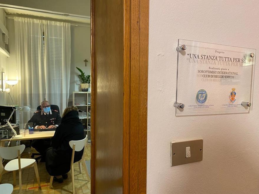 L’impegno dei carabinieri reggiani «Una vera pandemia nell’ombra» 