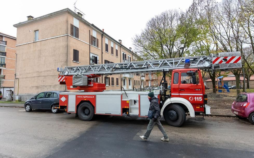 Fiamme in un’abitazione