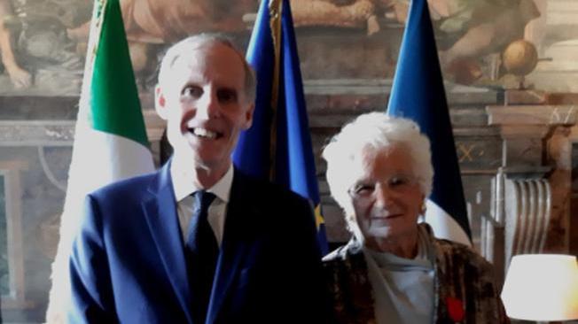 Liliana Segre riceve la Legion d'onore a Palazzo Farnese