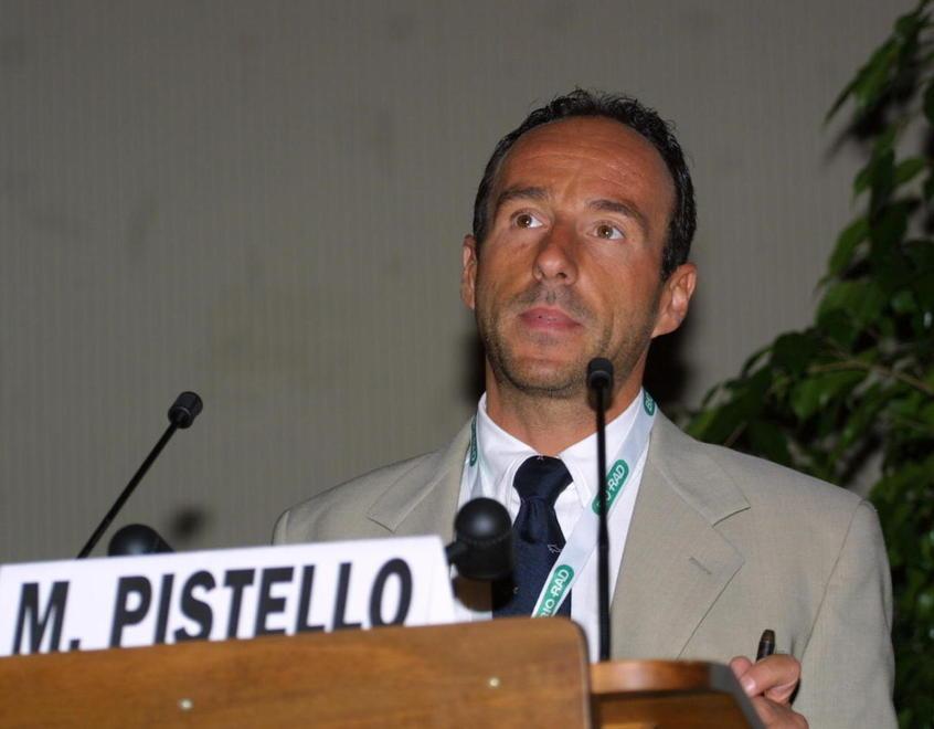 Covid, timori per la variante “Omicron”. Il virologo Pistello: «È possibile che sia già tra noi» 