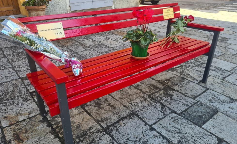 La panchina rossa per Tiziana