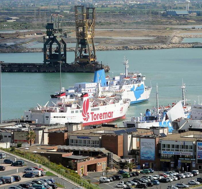 Il 17 dicembre lo sciopero dei lavoratori dei porti 