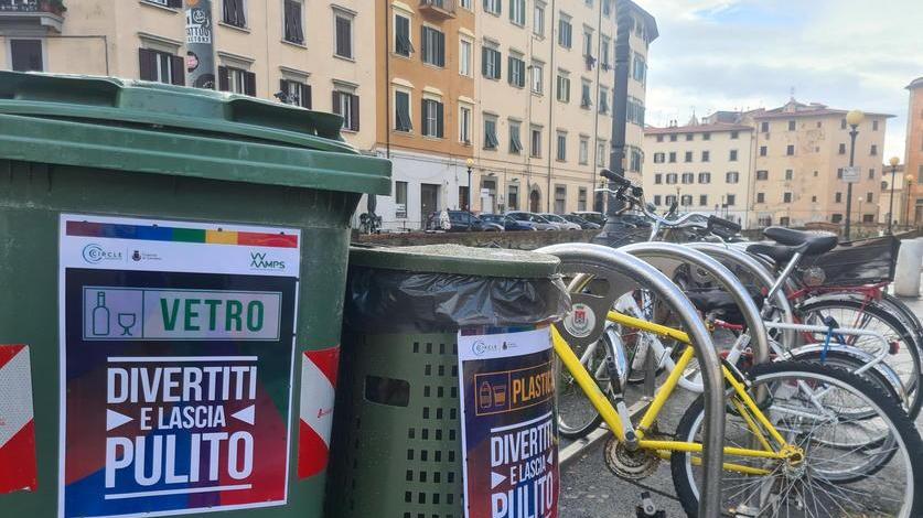 «Divertitevi ma lasciate pulito» In Venezia i bidoni per la movida