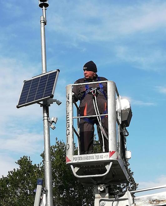 Accese sulle colline le due stazioni meteo donate dai comitati