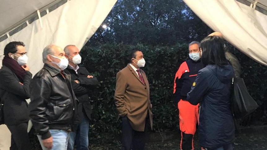 Vaiano, il sindaco chiude le scuole per lo screening