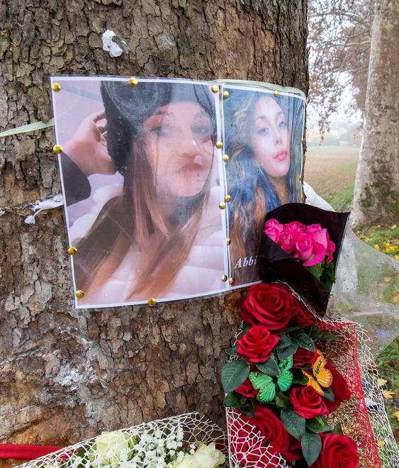 Giornata di dolore: l’ultimo saluto alle amiche 