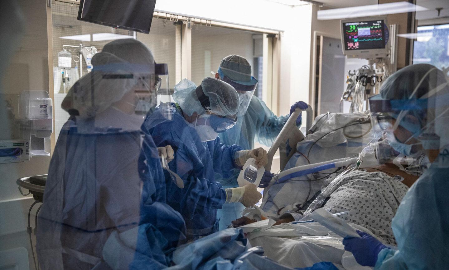 Sassari, la strategia dell'Aou: «Quarta ondata, ecco il piano» 