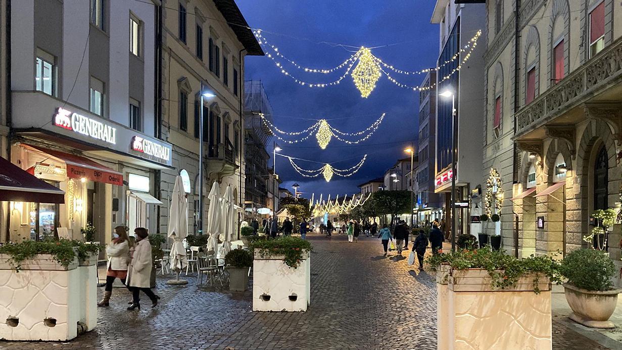 La luminaria in corso Matteotti