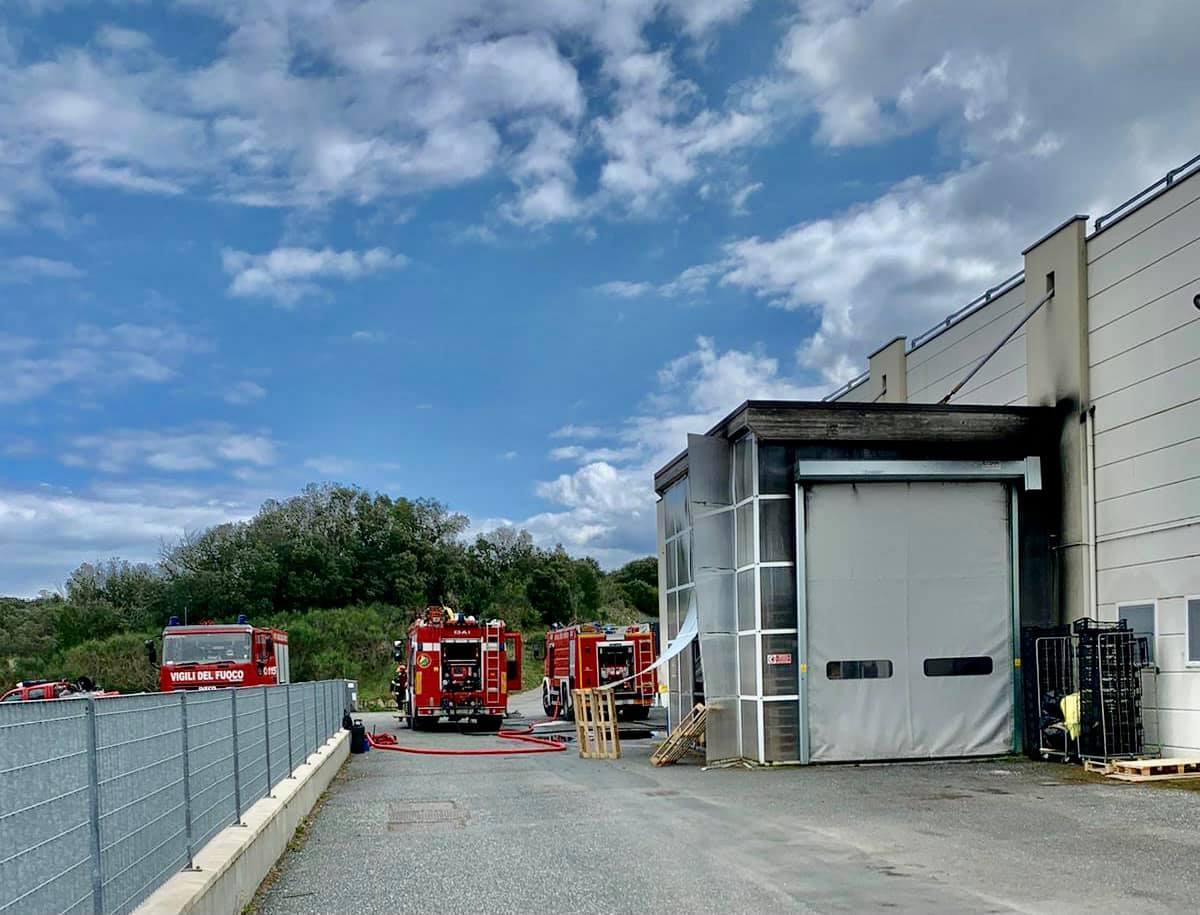 L’incendio che il 15 aprile scorso causò gravi danni allo stabilimento di Montemiccioli