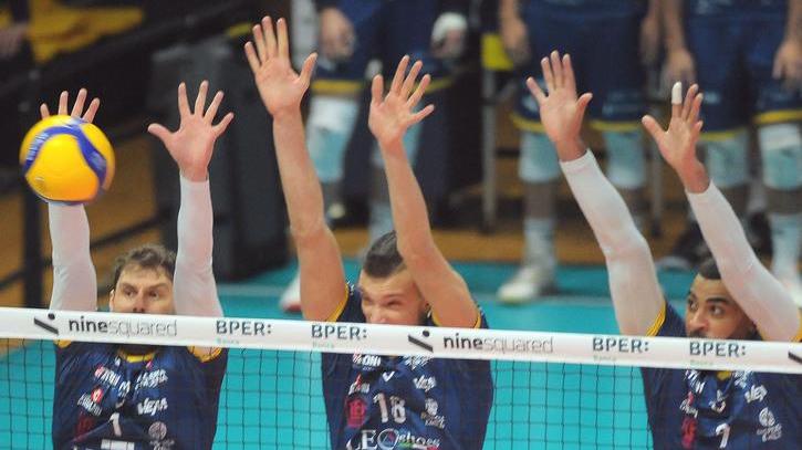 Modena sfida Verona e ritrova Stoytchev