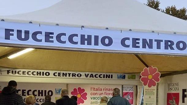 Fucecchio, l'hub non riaprirà per la terza dose: ipotesi vaccini in distretti e farmacie