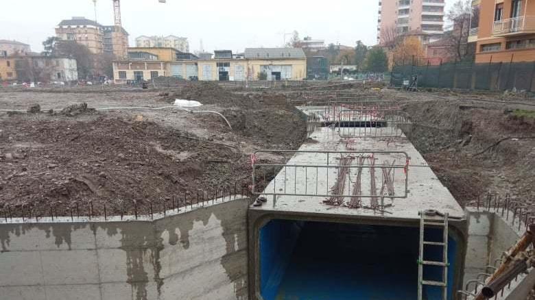 Modena, il cantiere ex Amcm allunga i tempi: colpa del canale E via Peretti soffre