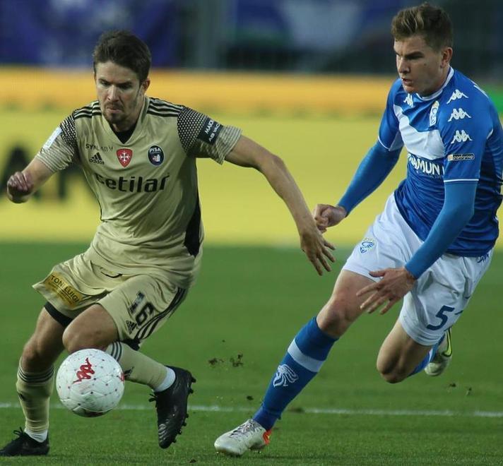 Pisa d’oro come la sua maglia Brescia battuto e sorpassato 