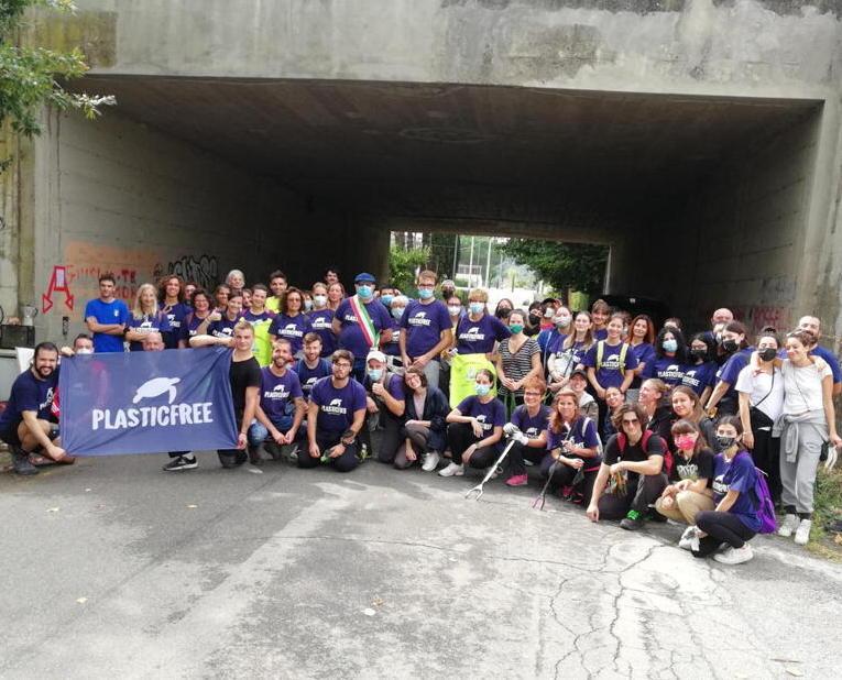 I volontari di “Plastic free” vincono il Sant’Andrea d’oro 