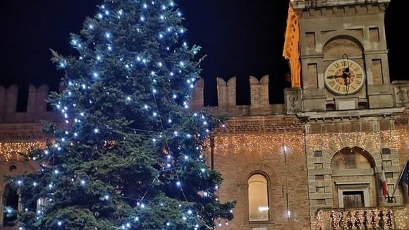 Le luci accendono il Natale