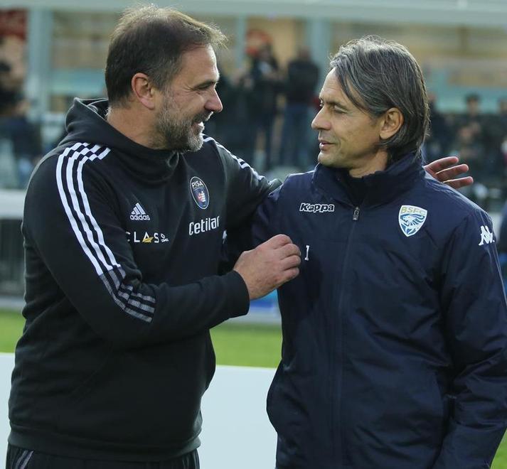 Il saluto D’Angelo-Inzaghi prima del match