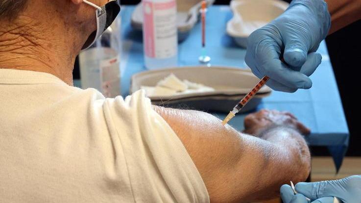 L’appello di un medico di base: «Vaccinatevi e seguite le regole»
