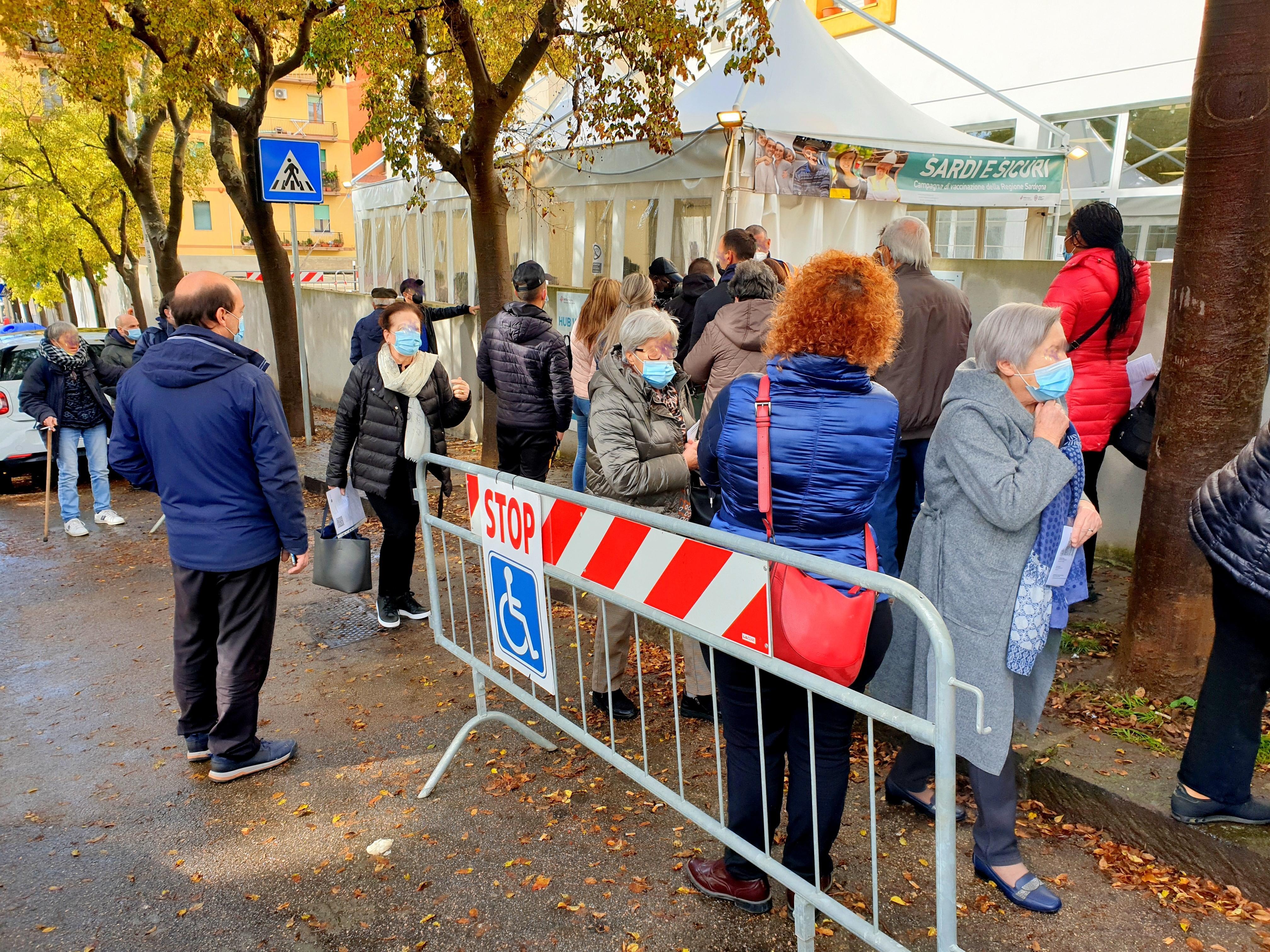 Covid, boom di vaccini a Sassari: apre un secondo hub a Rizzeddu