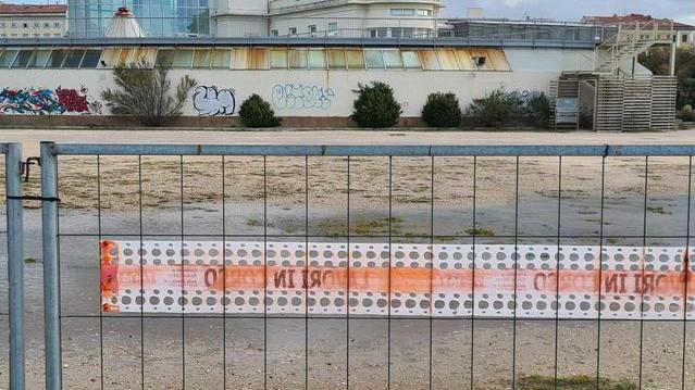 Alla Terrazza un cartello contro l’assessora