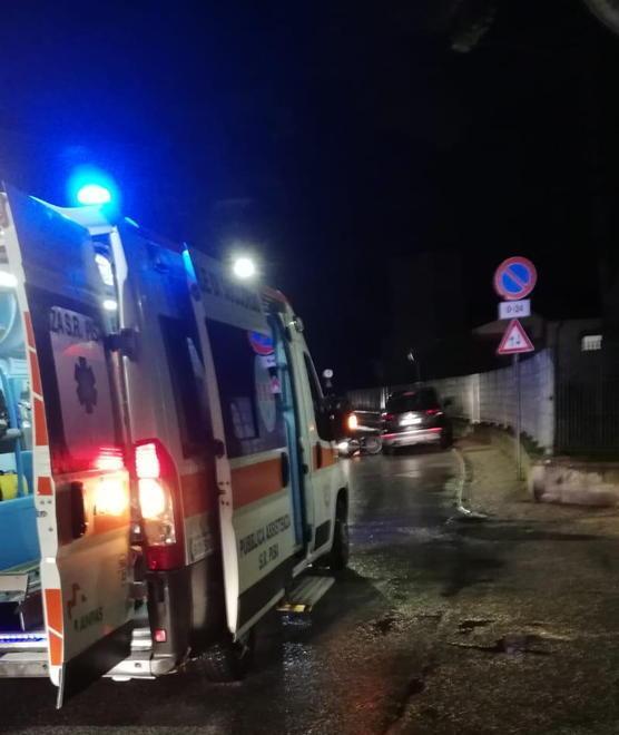 Ennesimo incidente I residenti: via Piastroni insicura, s’intervenga
