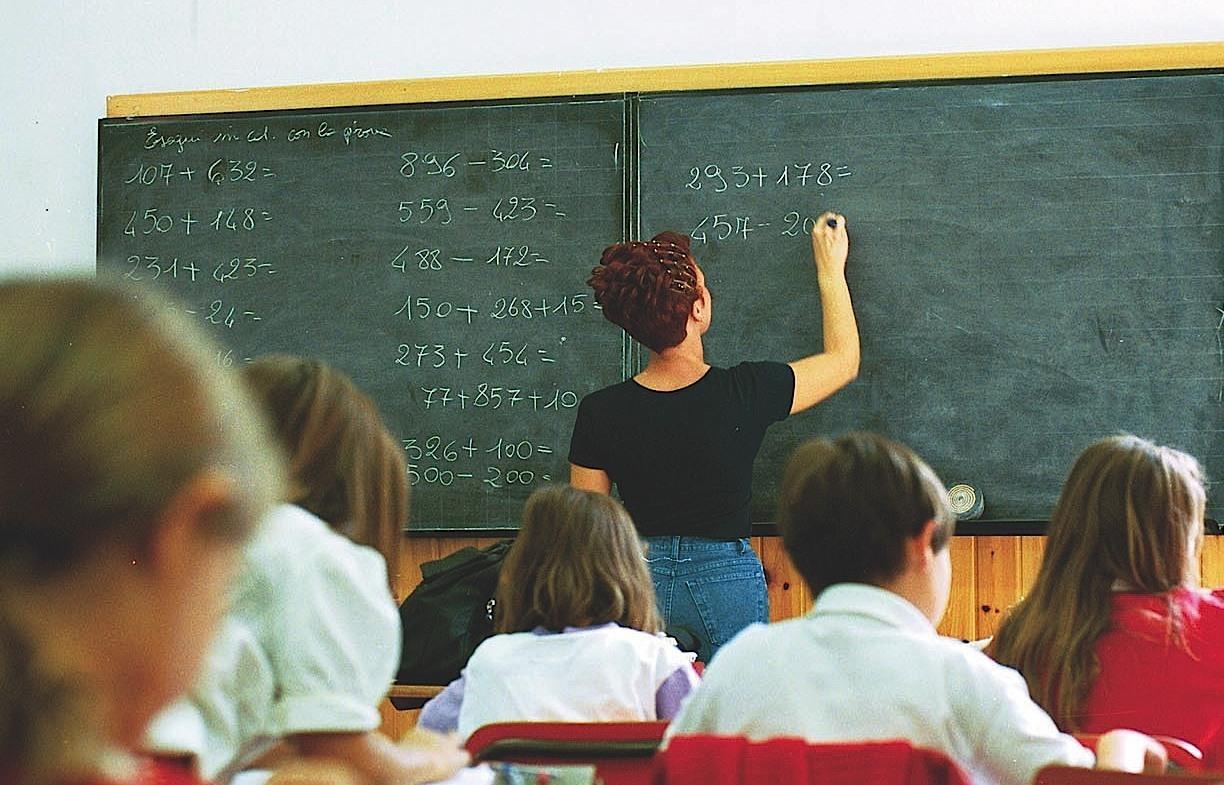 Una lavagna simile a quella crollata ieri in classe