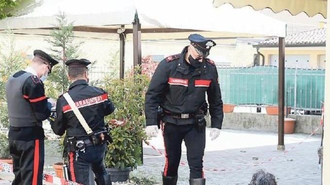 Patteggia tre anni per la sparatoria al bar
