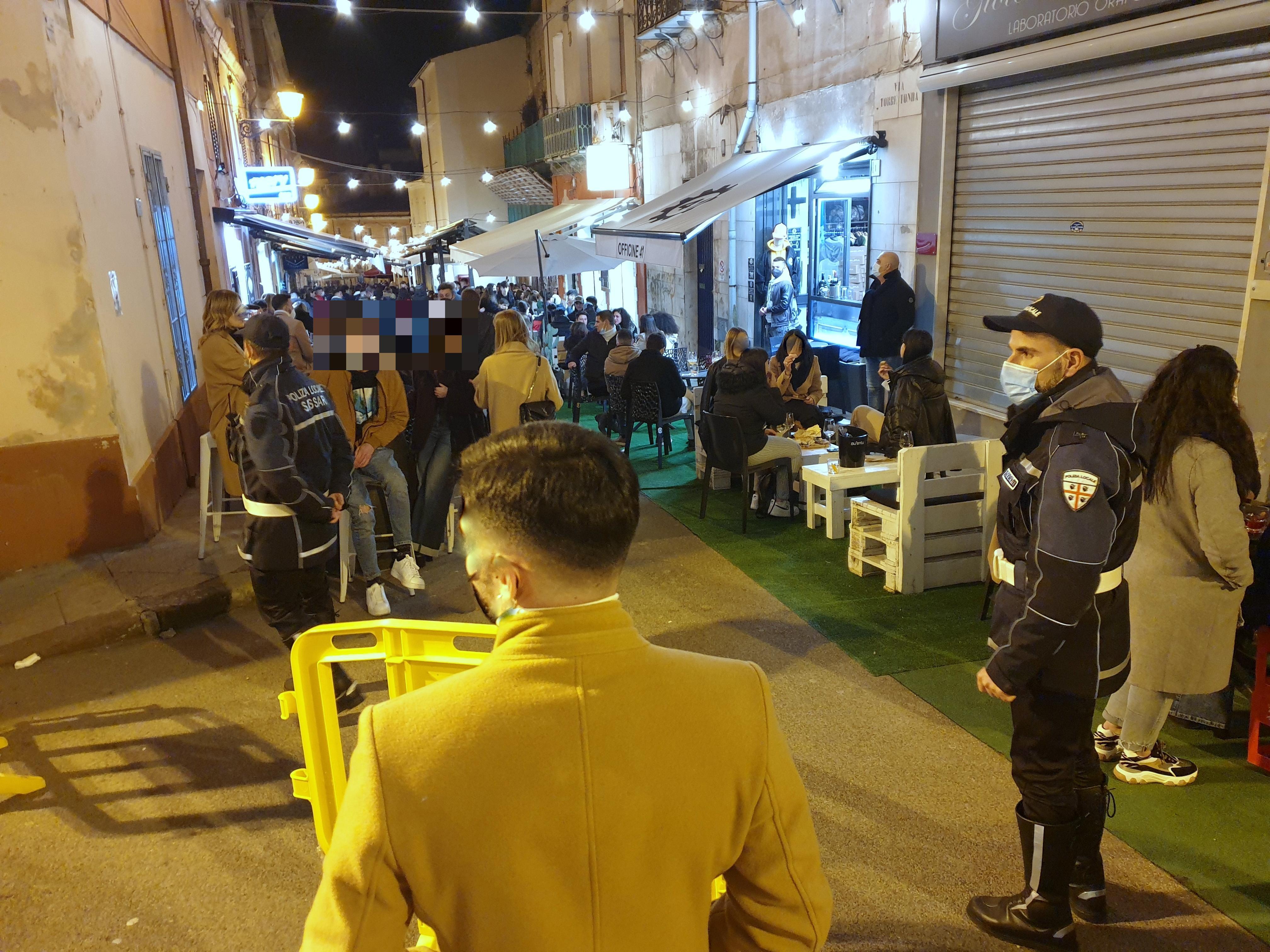 Controlli della polizia locale a Sassari