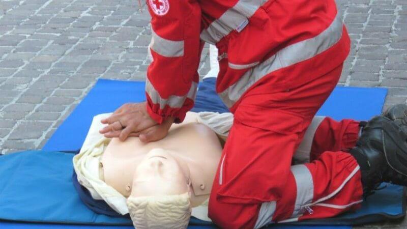 Sui banchi a lezione di primo soccorso: al via i nuovi corsi