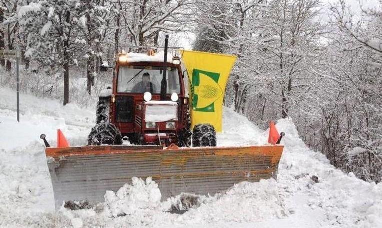 Gli agricoltori pronti a schierare i trattori per garantire la viabilità