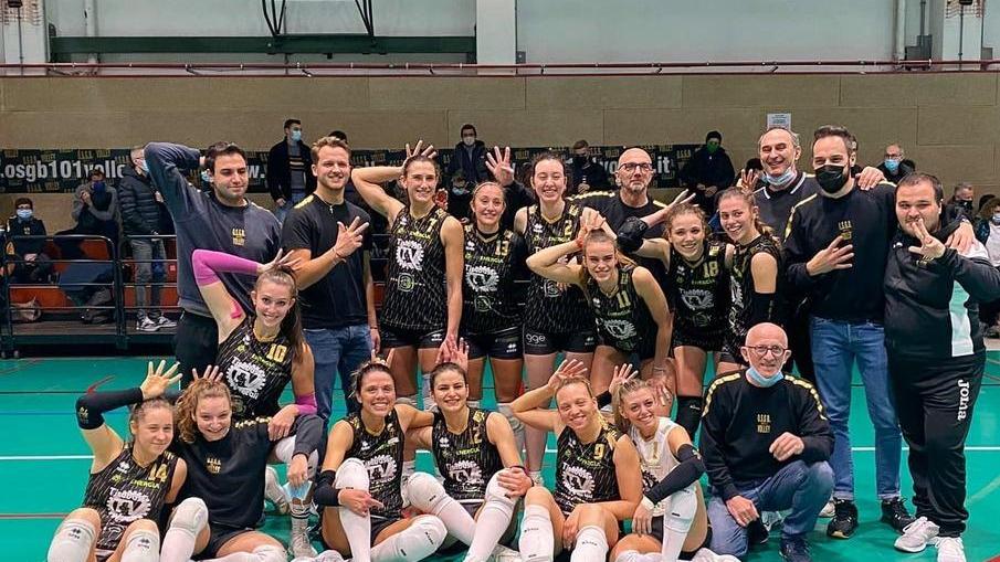 La Tirabassi & Vezzali vince il derby con il Centro Volley
