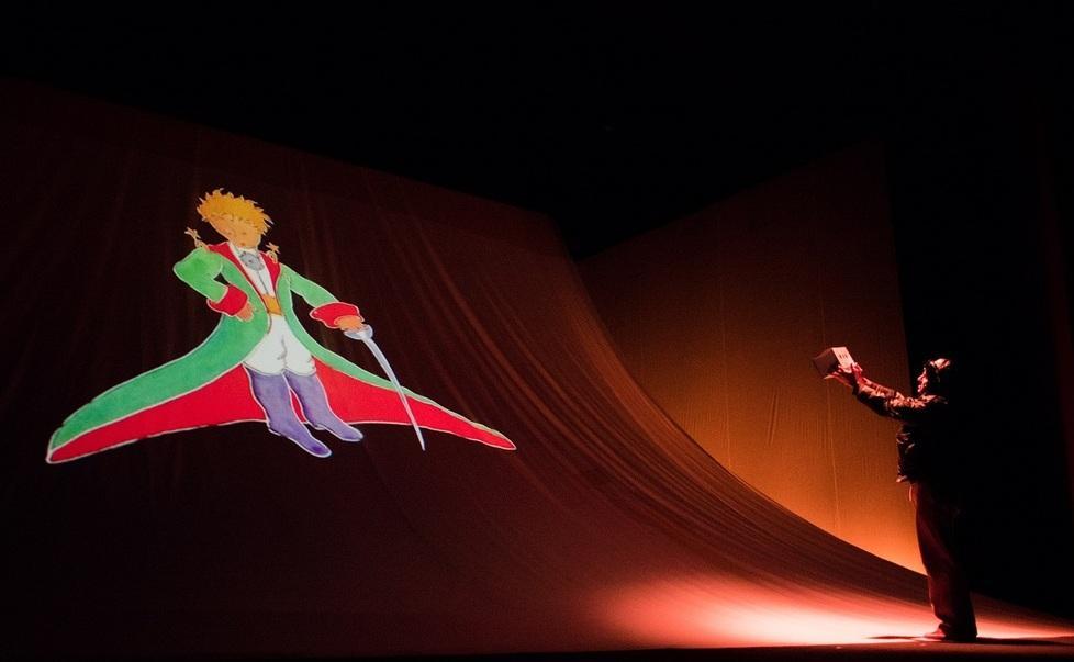 «Il piccolo Principe, libro che emoziona e che sembra fatto per diventare teatro»