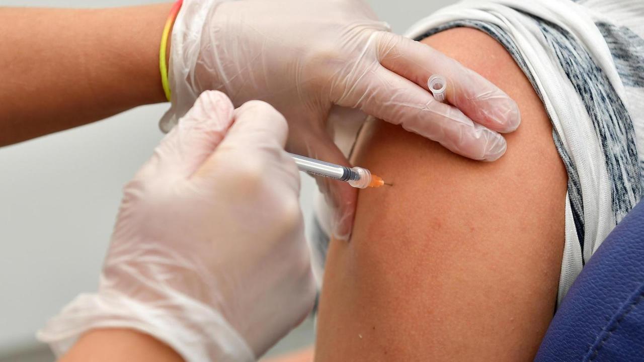 «Vaccini anti influenzali, un mese almeno di ritardo»