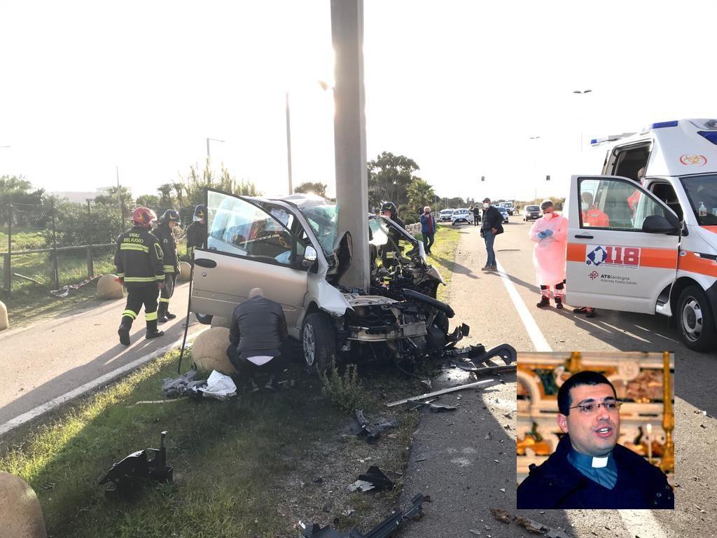 Il terribile incidente del Lungo Saline al Poetto e, nel riquadro, don Alberto Pistolesi