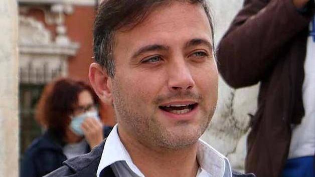 Bugliani: «Medici da sostituire bisogna intervenire subito»