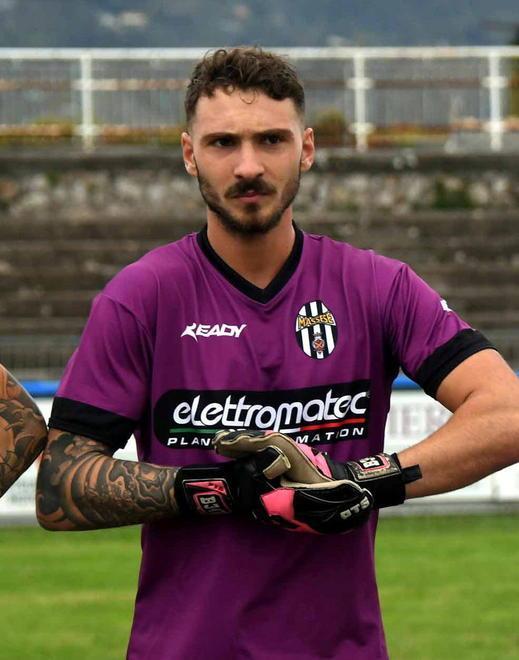 Oggi apre il mercato di riparazione Settimane decisive per la Massese 