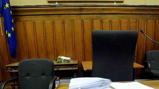 Inseguì la ex moglie con l’auto: assolto