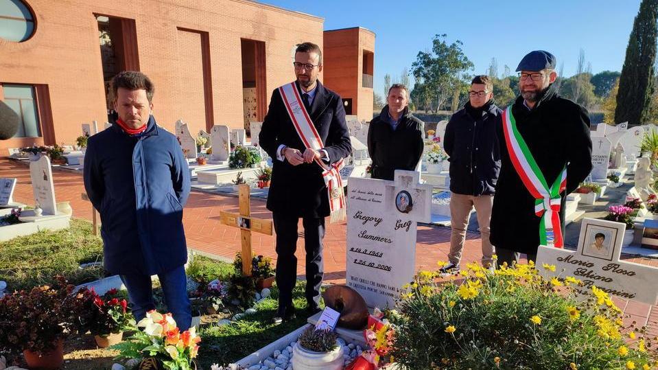 Da Cascina un segnale di solidarietà con le lanterne verdi
