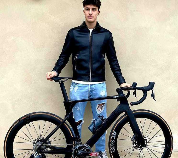 Il Team New Bike sbarca nel ciclismo che conta con una squadra élite 