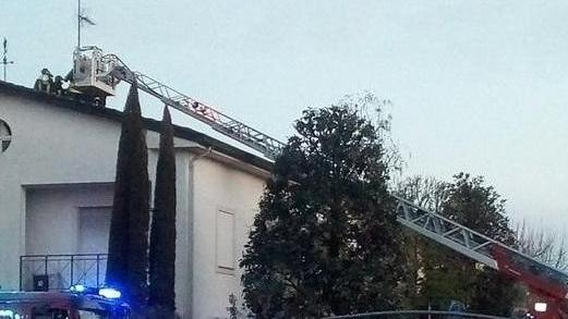 L’autoscala trasferita da Carpi a Reggio «Un grave errore»